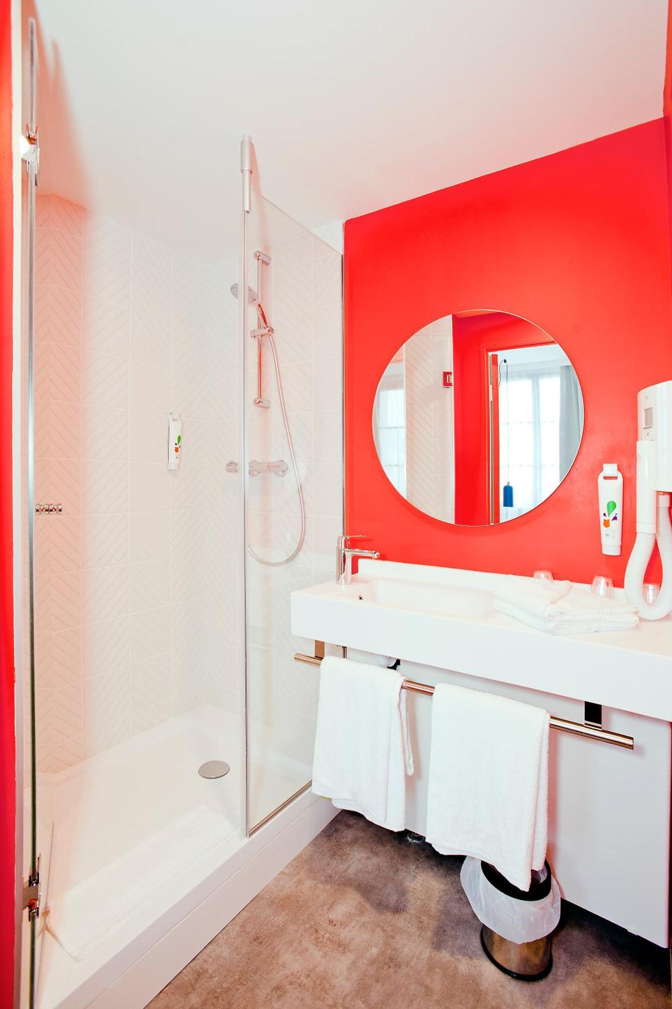 Ibis Styles Chalons En Champagne Centre Hotel Exterior foto