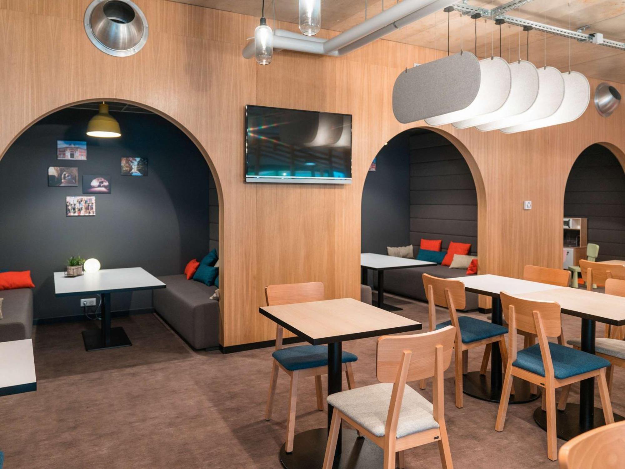 Ibis Styles Chalons En Champagne Centre Hotel Exterior foto